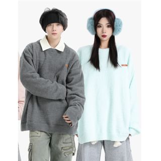 Couple Matching Round Neck Plain Applique Sweater