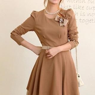 Dowisi Long-Sleeve Bow Accent Dress
