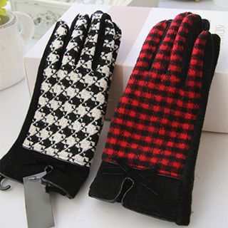 Rose Shop Fleece Plaid Fleece-lined Gloves