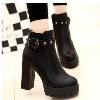 Amy Shoes Studded Belt Heeled Short Boots