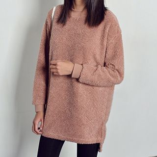 Pony's Tale Dip Back Pullover
