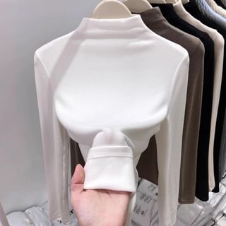 Long-Sleeve Mock Neck Plain T-Shirt