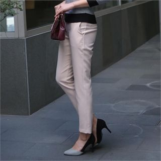 ode' Flat-Front Dress Pants