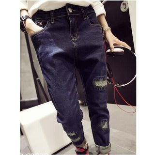 Oaksa Distressed Regular Fit Jeans