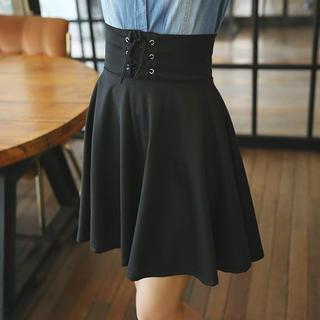 Envy Look Lace-Up A-Line Skirt