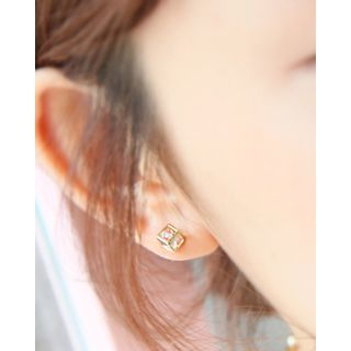Miss21 Korea Cube Stud Earrings