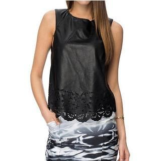 Richcoco Sleeveless Lace Perforated Top