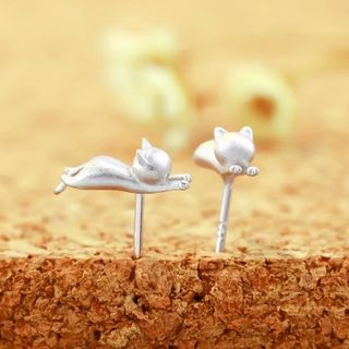 LoveGem Sterling Silver Cat Earrings