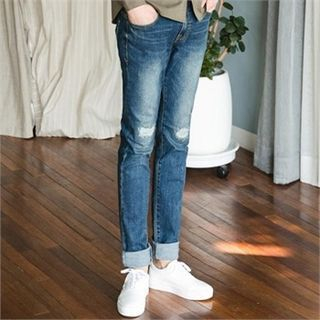 STYLEMAN Straight-Cut Distressed Jeans