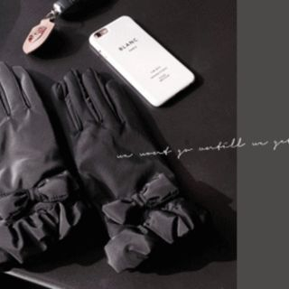 DAILY LOOK Bow-Detail Padded Gloves