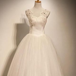 Beautiful Wedding Sleeveless Lace Wedding Ball Gown