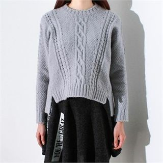 GLAM12 Wool Cable-Knit Cropped Top
