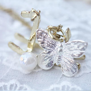 Fit-to-Kill Silver butterfly with golden horse Necklace