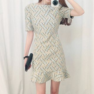 FURIFS Short-Sleeve Patterned Frilled Dress
