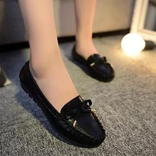 Pixie Pair Ribbon-accent Loafers