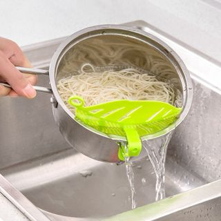 Home Simply Leaf Shaped Strainer Random Colour One Size home simply kopen in de aanbieding Home Simply Leaf Shaped Strainer Random Colour One Size home simply kopen in de aanbieding