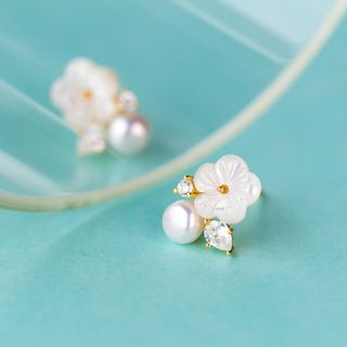 A Roch 925 Sterling Silver Rhinestone Faux Pearl Flower Stud Earrings a roch kopen in de aanbieding