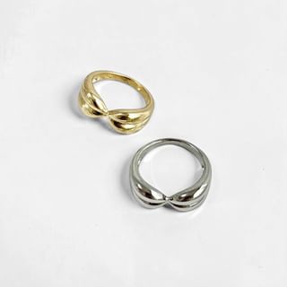 Geometric Ring