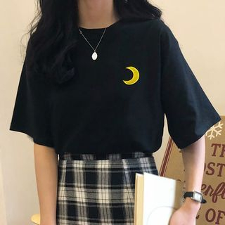 Tonnis Short Sleeve Crescent Embroidered T Shirt tonnis kopen in de aanbieding