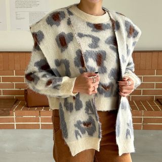 Brushed Leopard Sweater with Scarf