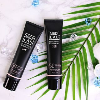 Daycell Medi Lab Black Rose Blossom Daily Sun Spf50 Pa 60G daycell kopen in de aanbieding