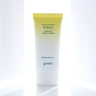 Goodal Green Tangerine Vita C Dark Spot Tone Up Cream 50Ml goodal kopen in de aanbieding Goodal Green Tangerine Vita C Dark Spot Tone Up Cream 50Ml goodal kopen in de aanbieding