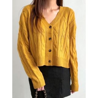 [F] Long-Sleeve Cable Knit Cropped Cardigan