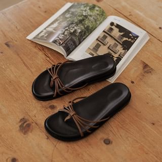Knot-Strap Slide Sandals