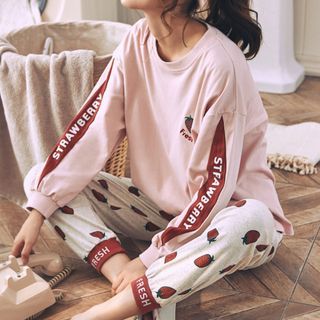Jeony Pajama Set Strawberry Print Long Sleeve Top Pants jeony kopen in de aanbieding Jeony Pajama Set Strawberry Print Long Sleeve Top Pants jeony kopen in de aanbieding