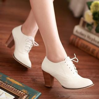 Colorful Shoes Perforated Oxford Pumps colorful shoes kopen in de aanbieding