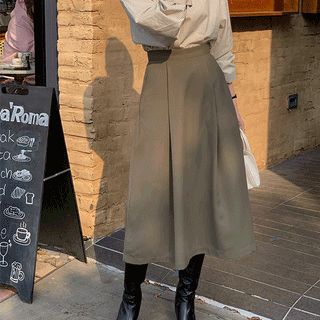 Zip-Back Pintuck Long Skirt